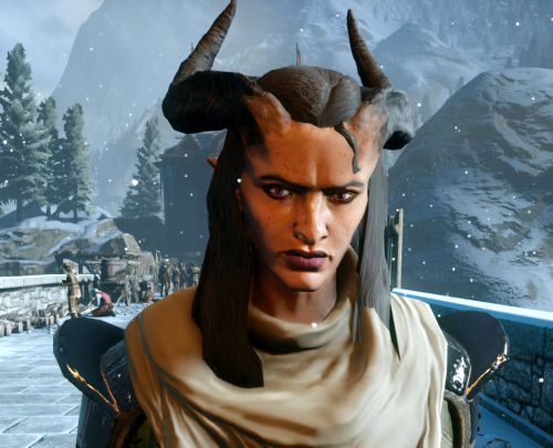 My newest Inquisitor child, Khalidah Adaar. She’s a dual-wielding rogue and former pirate. Pro