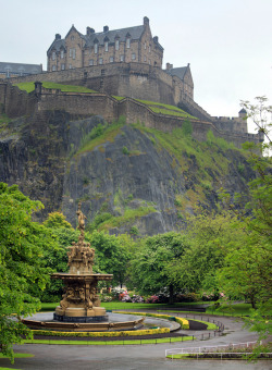 allthingseurope:  Edinburgh Castle (by Jeffrey