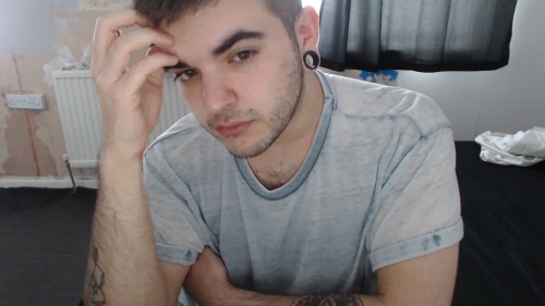 barber-butt:  I think i prefer keeping my stretchers in now.. im tired of the saggy ear look and i think they just look betterI dunno, probably makes no difference aha