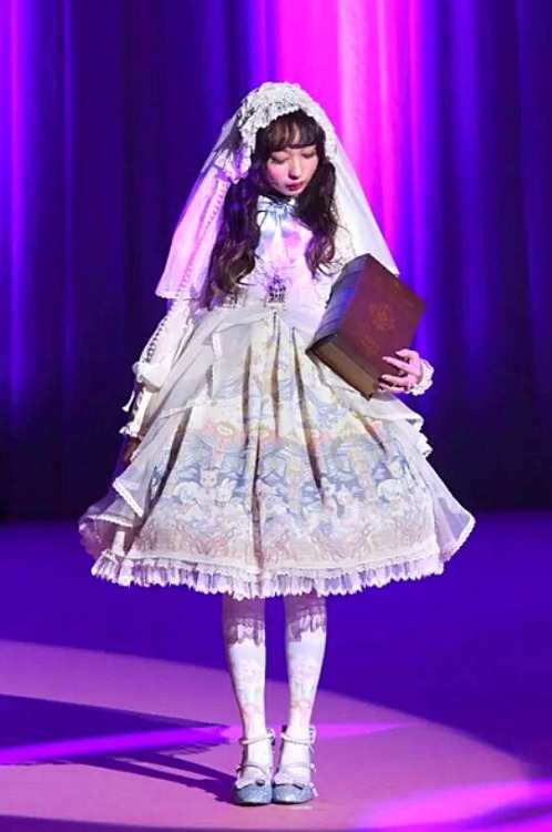 sucre-dolls:  Holy Theater , Eternal Carnival & Cecilia Cross series closeups | Angelic Pretty 