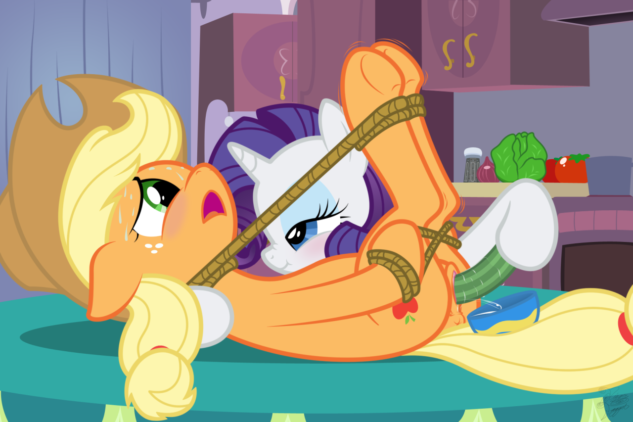 Aaaaaaand we’re back! It’s pony time, ponelikers!Today, we’ve got Rarity and