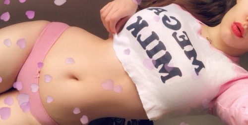 acabarprincess: 💖 💖 Bimbo Does the Dishes Pack 💖 💖 3 clips  17 pictures  ฤ  see more of me, spoil me, my manyvids 