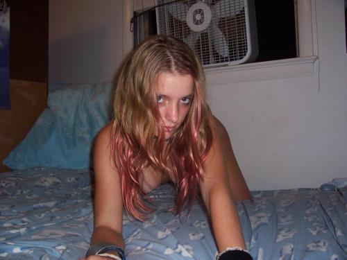 mypublicsluts:exposeherplease: nettyfinds2:  Amy Potter https://www.facebook.com/amy.potter.7923  Send your exposure pics to exposeherplease@gmail.com  nice dress bitch! 