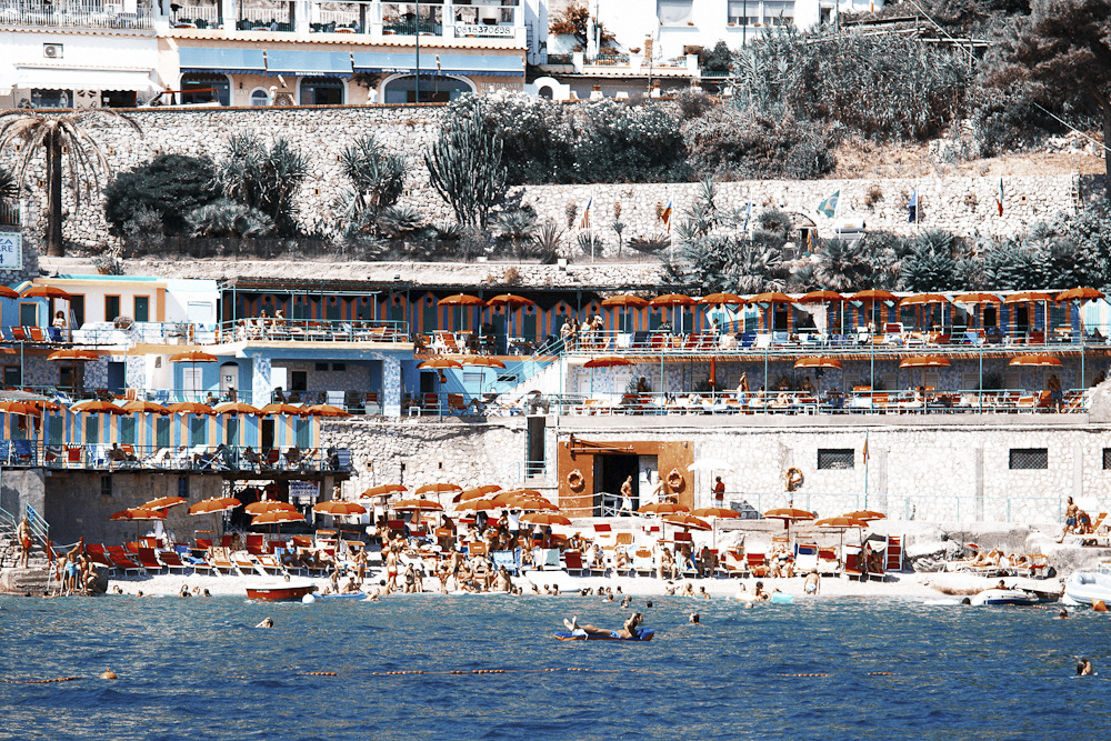 h-azei:  ❊ new tropical blog right here, follow for fab posts daily ❊ 