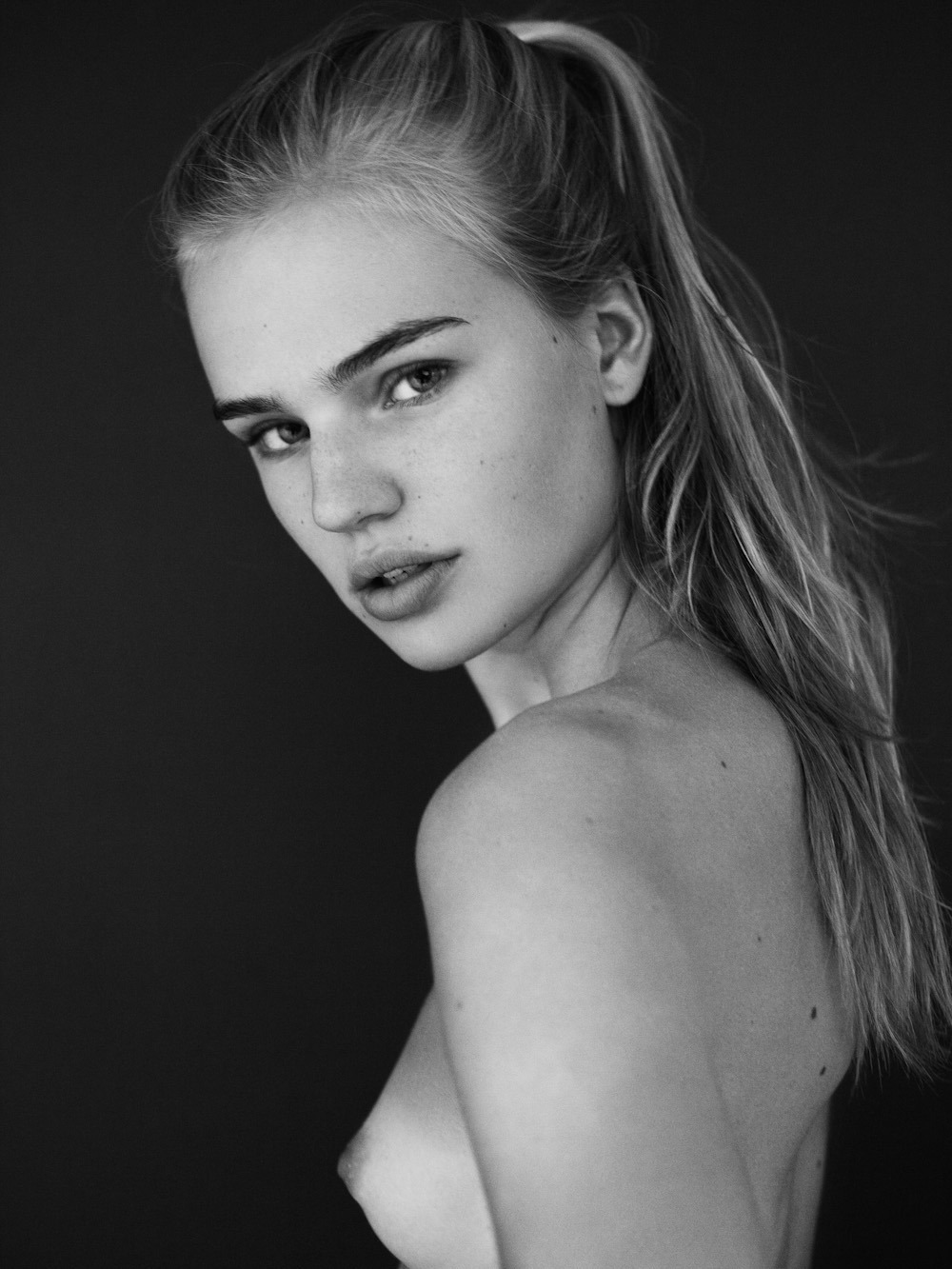 curnden:  hugogreene:  Milou Sluis  (via TumbleOn ) 