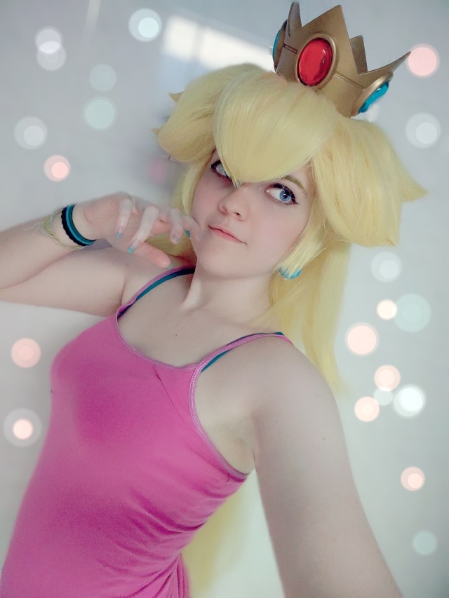 And cosplay peaches 