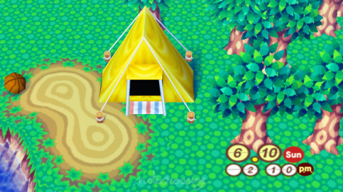 notecrossing: I really love the tents in this game