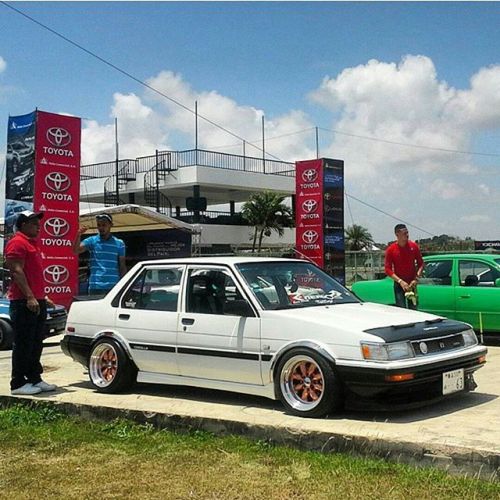 radracerblog:  Toyota Corolla Sedan Ae82