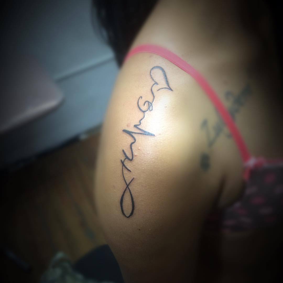 #tattoo #tatuaje #inked #tatu #inked #inkup #inklife #iniciales #electrocardiograma