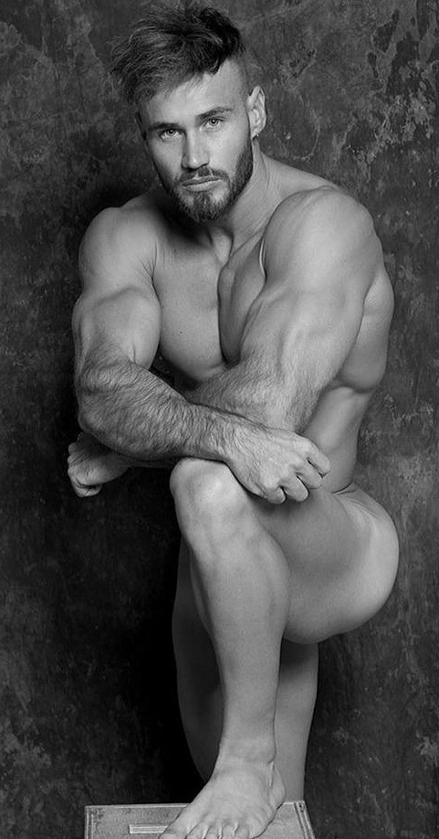 Mouthwatering-Men: