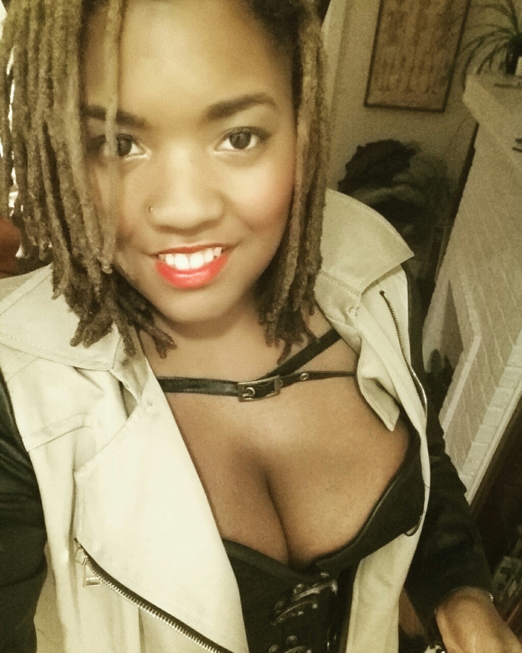 twoplumsandapeach:  Blackout :)