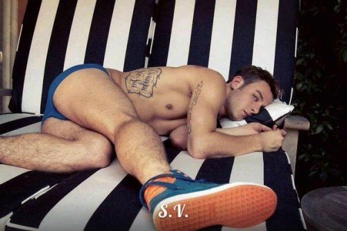 texasfratboy:  so incredibly sexy - love his big butt!!!  :-)