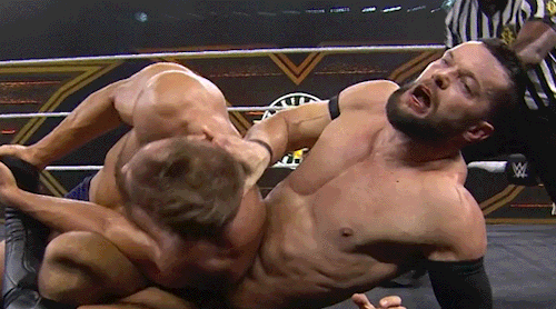 bhix77: hotwweguys: This is better than a porn Love seeing this muscle jobber in pain getting worked