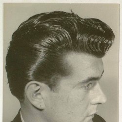 pomadeshop:  Looking good hairstyle! #vintagehairstyle #50s #pomp #50sman 