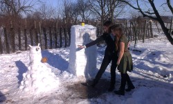 lia-oxanne:Do you wan to build a snowman?