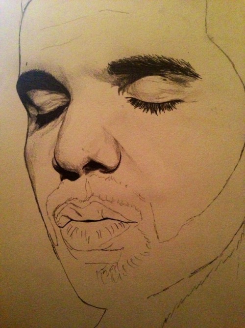 a-little:  sometimes I take pictures of my portraits at different stages and I usually erase them but I just saw these  