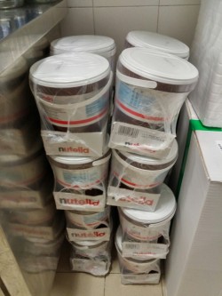 I&rsquo;ve got 50 kg of Nutella here .. I need some volunteers for some Nutella body painting &amp; licking ..