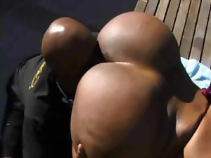 bigdawg224:  Madd salad tossin’!