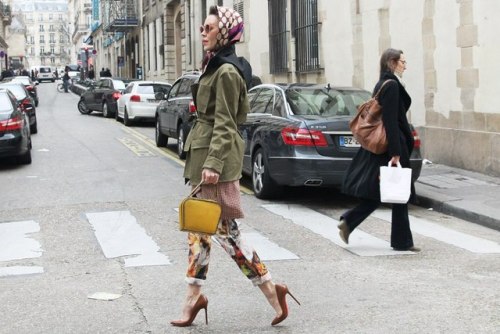 ulyanastreetgame:Ulyana Sergeenko attending the Giambattista Valli Fall 2012 Ready-To-Wear show duri