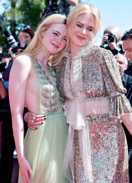 nicole-kidman:  Elle Fanning & Nicole Kidman attend the “How to Talk to Girls at Parties” Premiere held at The 70th Annual Cannes Film Festival (May 21, 2017)