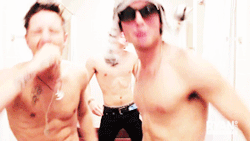 fuck-normality-y:  100 followers yay (っ◕‿◕)っ ♥