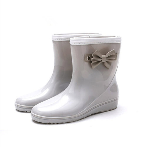 lovelyanifashion:Waterproof Slip On Ankle Rain Bowknot Rain Boots01    |    02   |   03 04    |    0