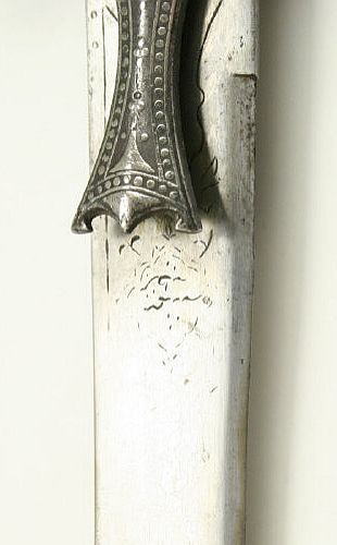 art-of-swords:Tulwar SwordDated: 17th centuryCulture: IndianMeasurements: 86 cm in overall lengthOf 