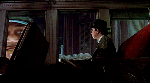 neillblomkamp:The Addams Family (1991) Directed by Barry Sonnenfeld