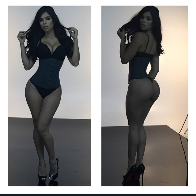 assaveli:  Suelyn Medeiros 