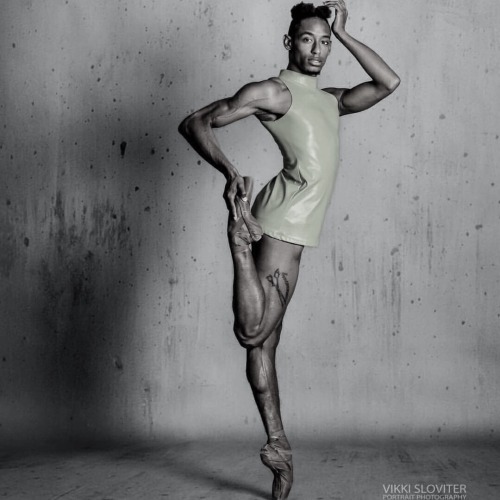 pas-de-duhhh:Addison Ector dancer with Complexions Contemporary Ballet Photographed by Vikki Slovite