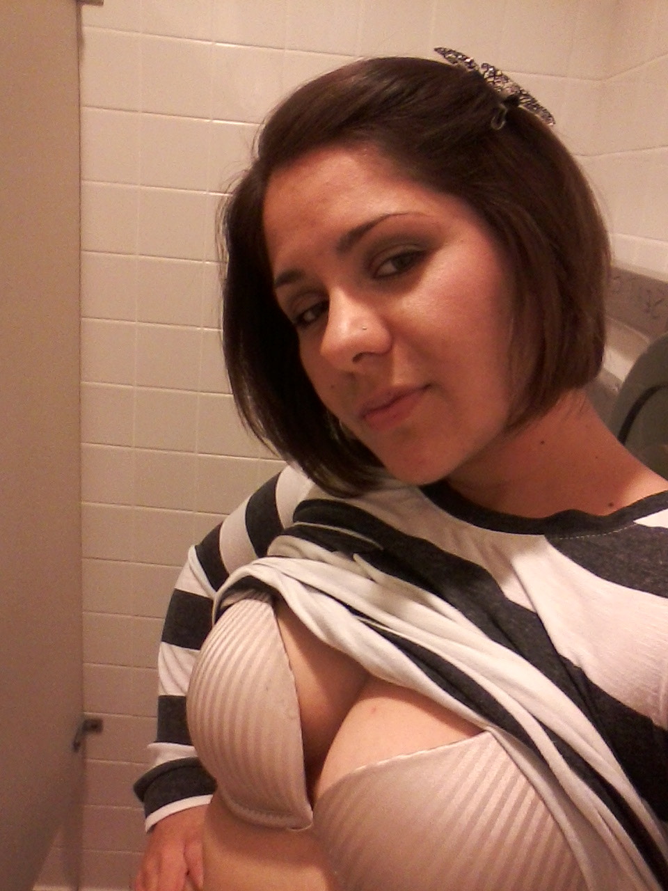 brownontheoutsidepinkontheinside:  exgflatinascuties: Nice submission!!! Please submit