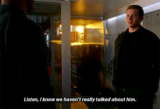 Bobby Approving Of Buck's Relationship With Tommy!!