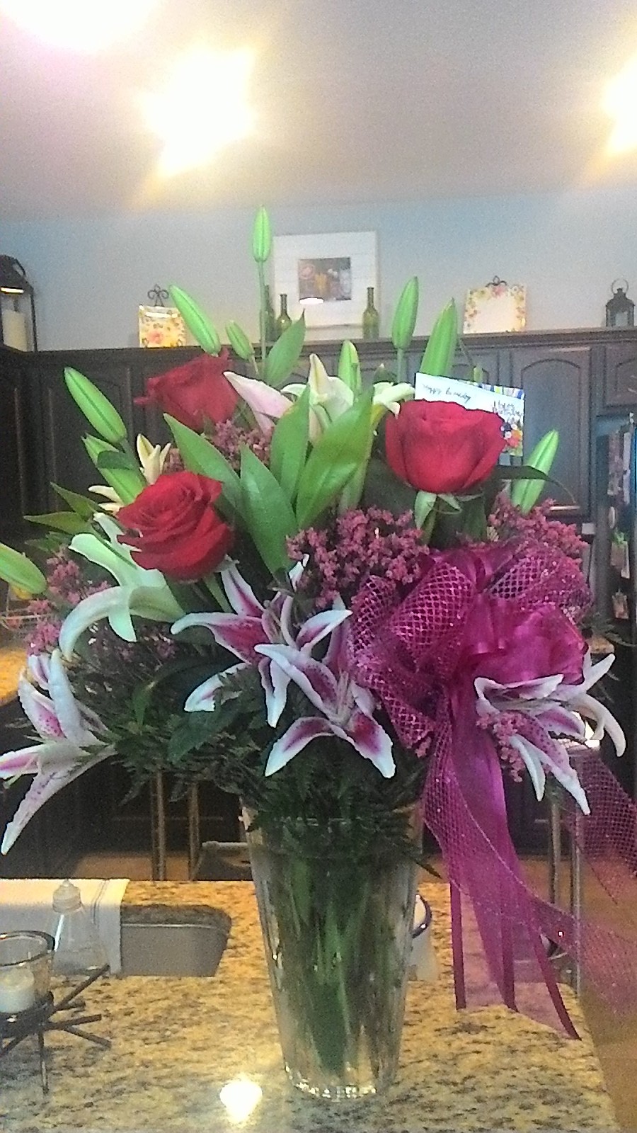 Amazingly gorgeous birthday flowers from my incredible Daddy, @celticknot65. They