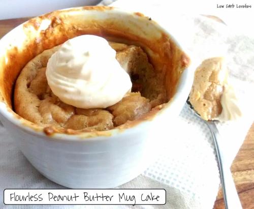 lowcarblovelies: Flourless Peanut Butter Mug CakeThis low carb/keto mug cake boasts no almond meal o