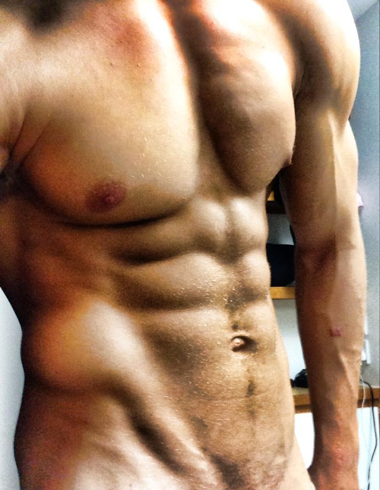 chrisjammer:  FOLLOW ME on IG @CHRISJAMMER &amp; JOIN THE FITNESS MOVEMENT EMIAL