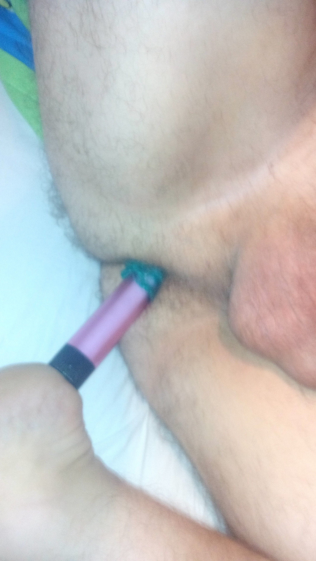 Sissyschwein bekommt vom Fundstück nicht genug