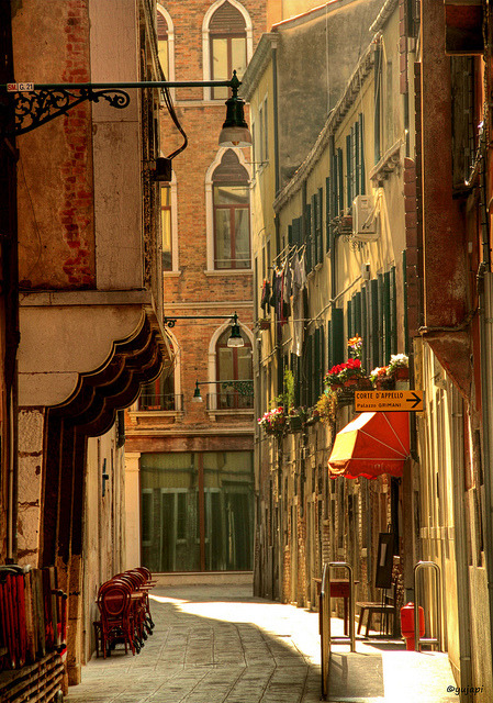 Porn Pics bluepueblo:  Side Street, Venice, Italy photo