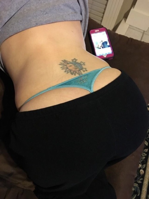 Reminds Me I’m The Luckiest Guy In The World I Live With My Sexy Sister That Always Has Her Thong Showing