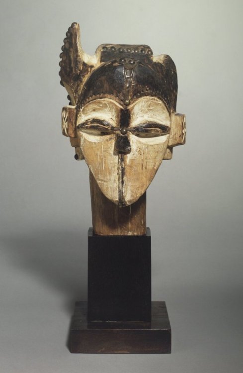 Marionette head (?) of the Fang people, Cameroon, Gabon, and Equatorial Guinea.  Artist unknown; 19t