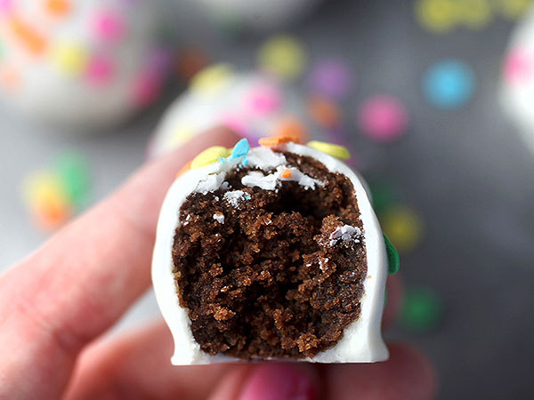 foodffs:  Confetti Brownie Bon Bons Really nice recipes. Every hour.