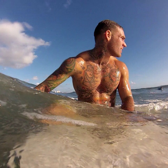 keepemgrowin:  So sexy…!beautifulfuckingmen:Archive
