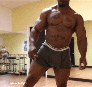muscleryb:  6 bulge gif’s of Dectric Lewis  