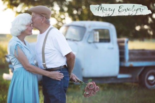 THIS COUPLE THAT’S BEEN MARRIED FOR 57 YEARS DID A PHOTOSHOOT INSPIRED BY THE NOTEBOOK AND I’M SO OV