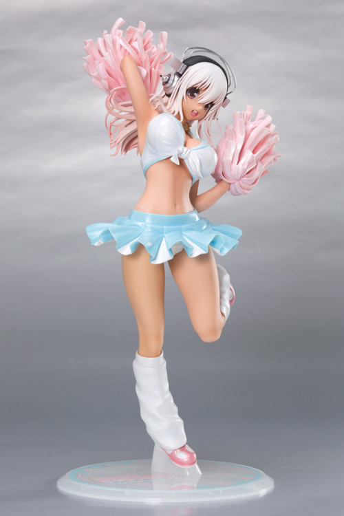 supersonicrocking:  This is the latest Sonico figure from Orchidseed: Super Sonico Cheerleader Ver. - Sun*Kissed - A recolour of their previous Cheerleader Ver. piece from 2014. As before it is a 1/6 scale, PVC figure standing at 305mm tall. This figure