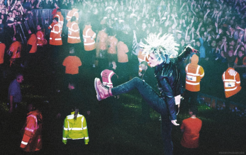 Porn Pics yelyahwilliams:  fedbyparamore: Leeds Festival