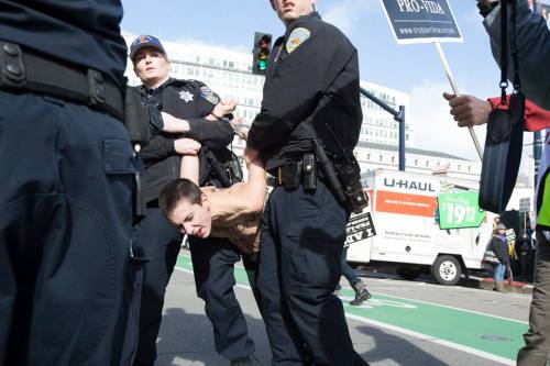 shivaswickedworld: Femen USA‬ disrupts David DeLeiden at San Francisco‬ ‎”Walk for Life&rd