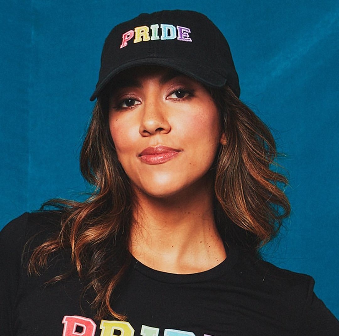 roosadiaz:       the bicon we all deserve 