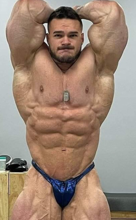 perfectmusclemen: Nick Walker Please repost and follow: https://perfect musclemen.tumblr.com/Roide