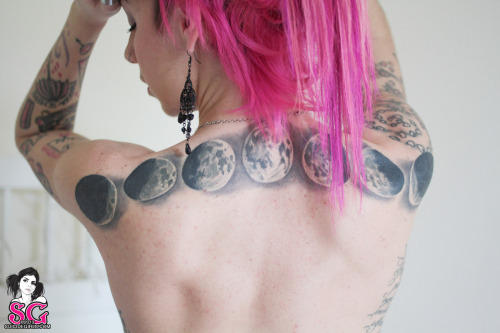 XXX tattooedbabes:  suicide—love:  Tifereth photo