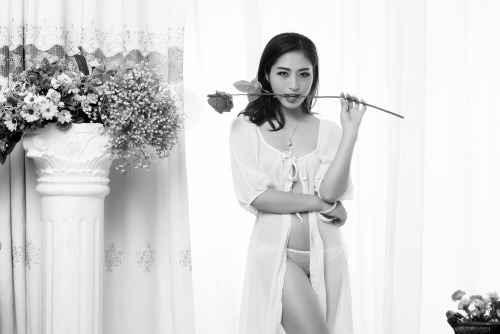 hello-happylim-blog:   想看更多私拍美女图片，请您加入VIP专区 * happylim3plus * (Tumblr 屏蔽专页)  